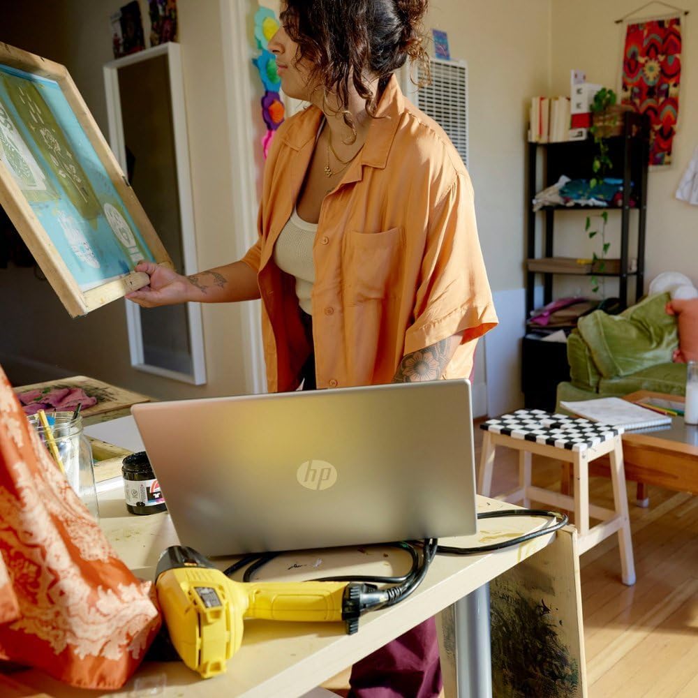 HP laptop esencial, 16 GB de RAM, SSD de 1 TB, procesador Intel Celeron N4120 de 4 núcleos, gráficos Intel UHD, pantalla LED HD de 15.6 pulgadas, entretenimiento y uso personal, Windows 11